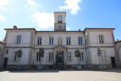 La Garenne Lémot  La Villa.JPG